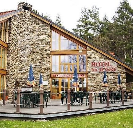 Hotel Na Jezere Горни-Плана Экстерьер фото