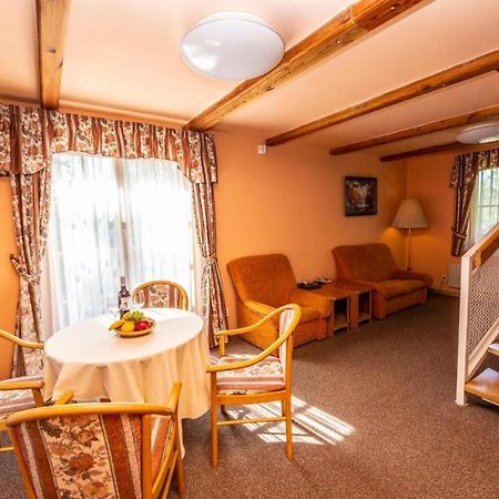 Hotel Na Jezere Горни-Плана Экстерьер фото