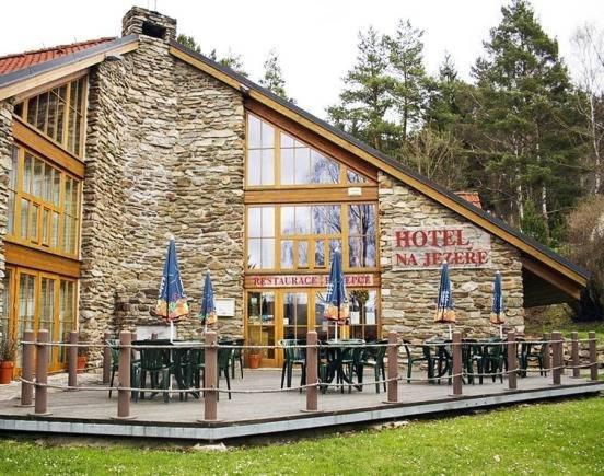 Hotel Na Jezere Горни-Плана Экстерьер фото