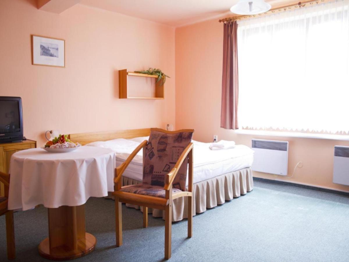 Hotel Na Jezere Горни-Плана Экстерьер фото